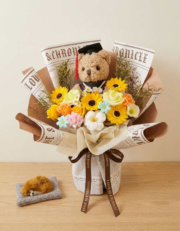 Classic Teddy Graduation Bouquet
