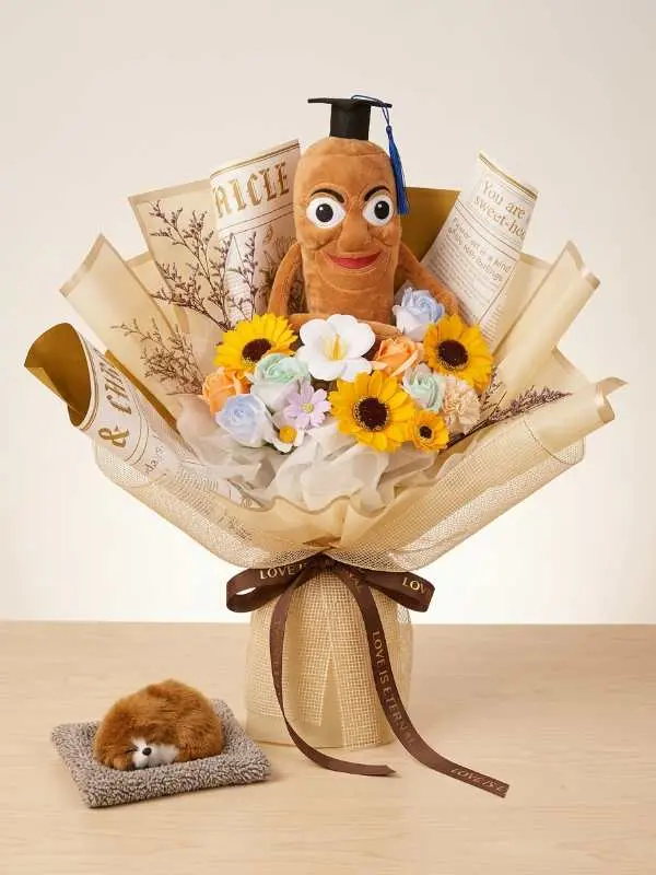 Owl Scholar Graduation Bouquet